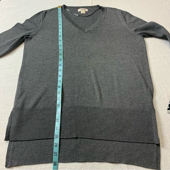 Style & Co. V-neck Side Slit Hi-Lo Sweater Gray in Extra Small - Picture 6 of 6